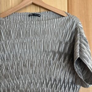 Zara Silver Metallic Pleated Plissé Boat Neck Top - Large